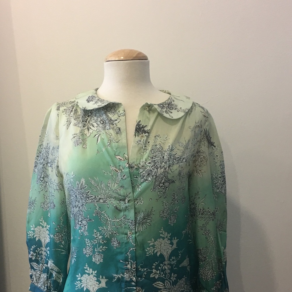 Beautiful pattern, button down, 3/4 sleeves